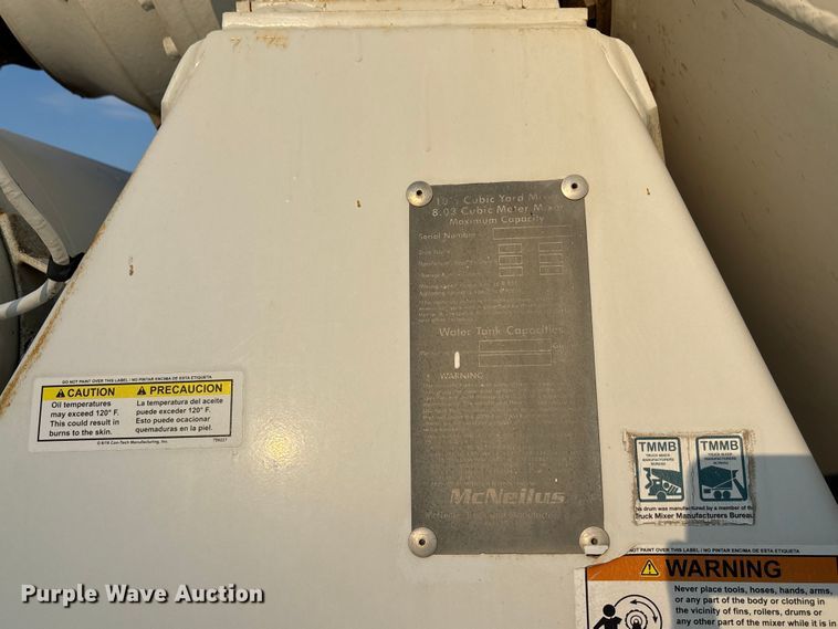 image for item ET4613 2007 Kenworth T800 ready mix truck