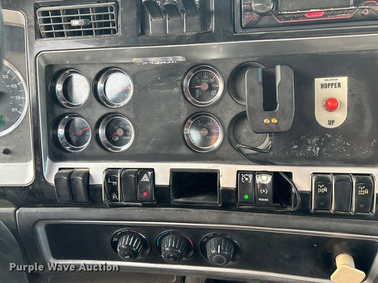 image for item ET4613 2007 Kenworth T800 ready mix truck