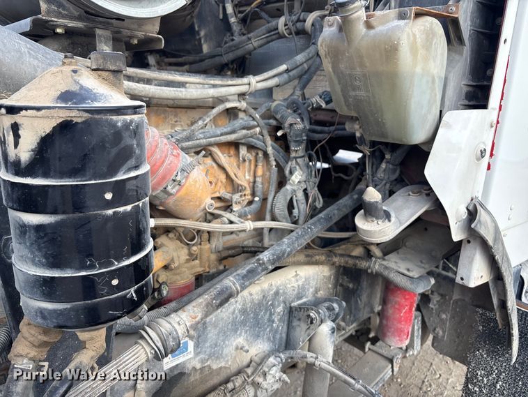 image for item ET4613 2007 Kenworth T800 ready mix truck