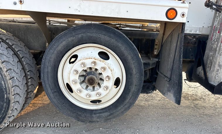 image for item ET4613 2007 Kenworth T800 ready mix truck