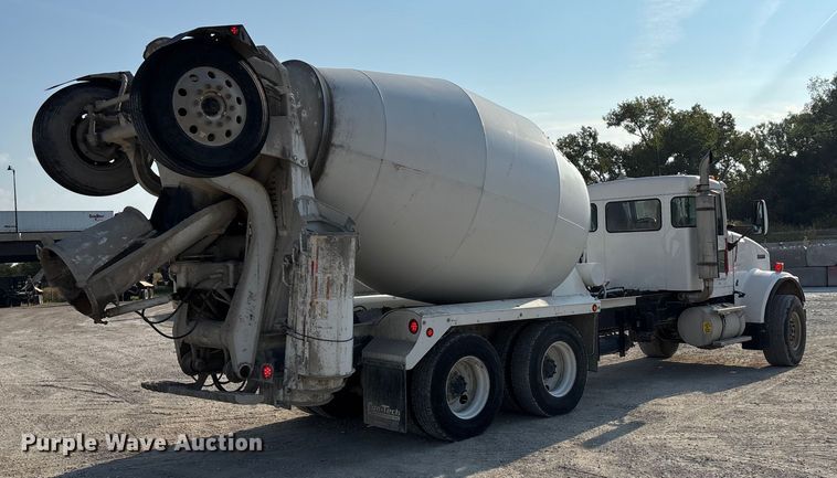 image for item ET4614 2004 Kenworth W900 ready mix truck