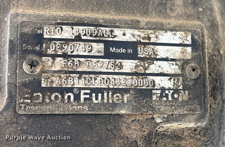 image for item ET4614 2004 Kenworth W900 ready mix truck