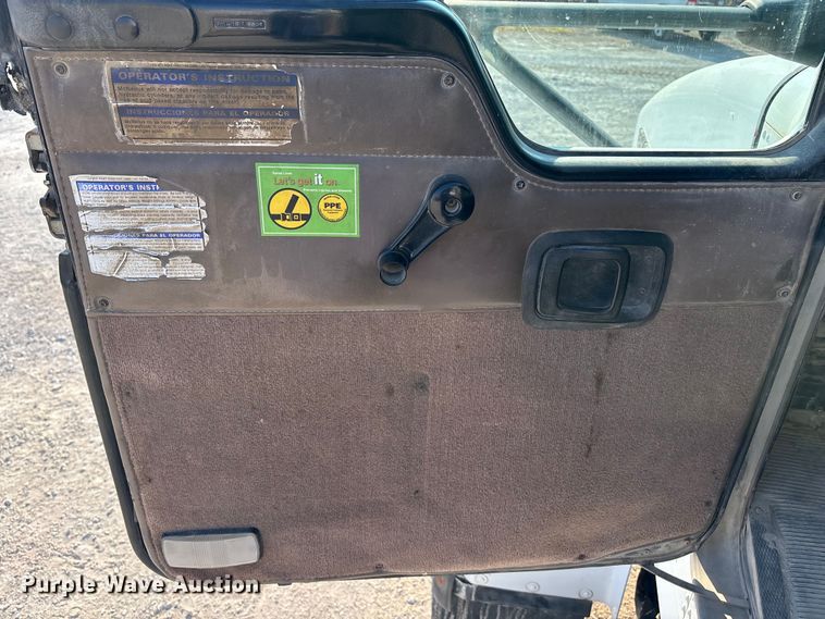 image for item ET4614 2004 Kenworth W900 ready mix truck