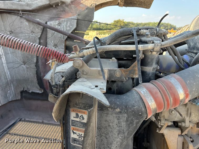 image for item ET4614 2004 Kenworth W900 ready mix truck