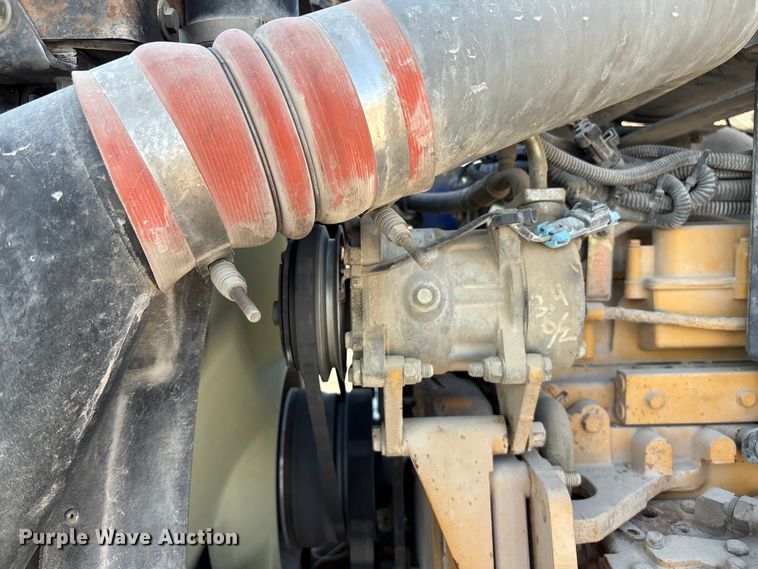 image for item ET4614 2004 Kenworth W900 ready mix truck