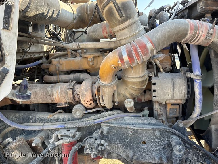 image for item ET4614 2004 Kenworth W900 ready mix truck