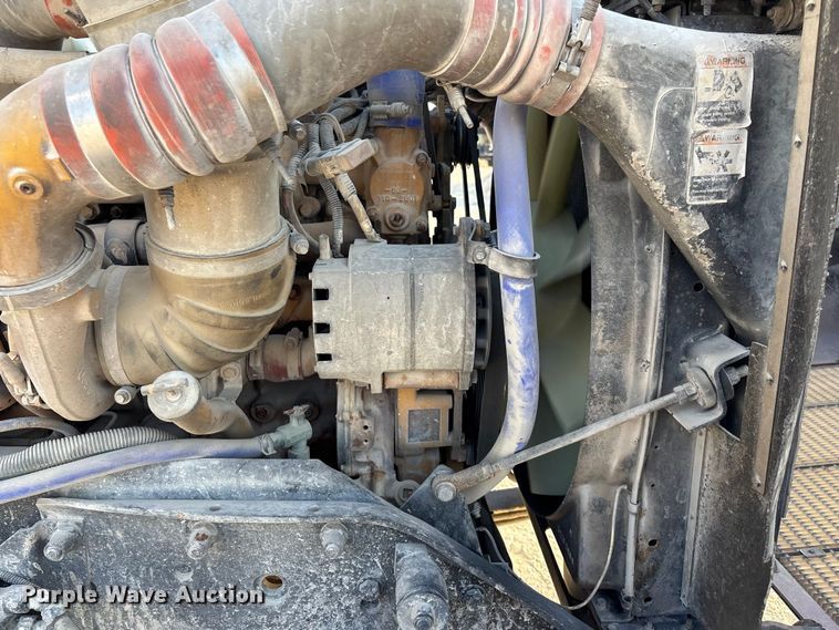 image for item ET4614 2004 Kenworth W900 ready mix truck