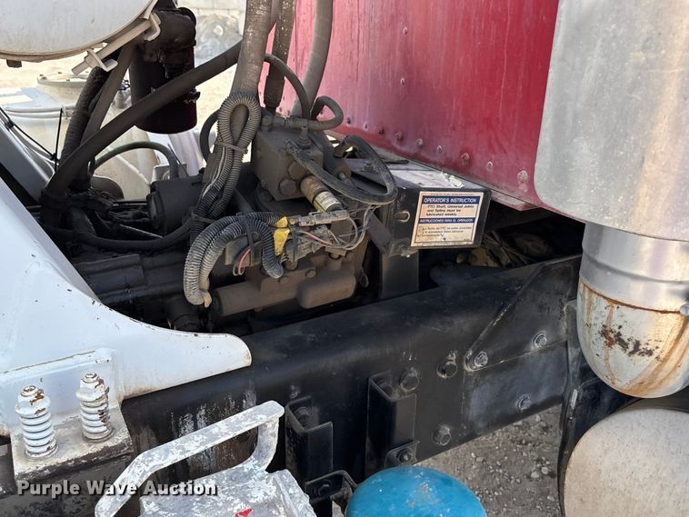 image for item ET4615 2002 Kenworth T800 ready mix truck