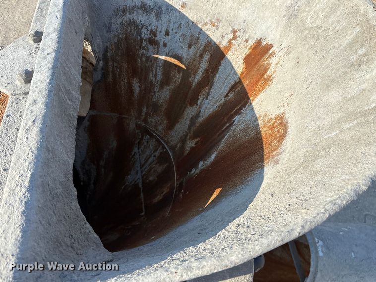 image for item ET4615 2002 Kenworth T800 ready mix truck