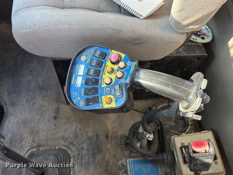 image for item ET4615 2002 Kenworth T800 ready mix truck