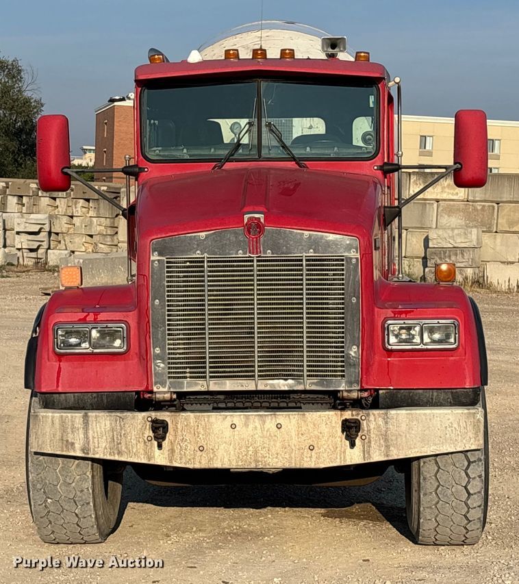 image for item ET4616 2002 Kenworth W900 ready mix truck