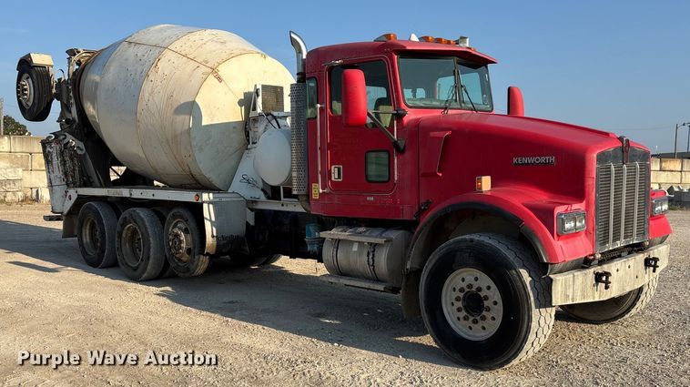 image for item ET4616 2002 Kenworth W900 ready mix truck