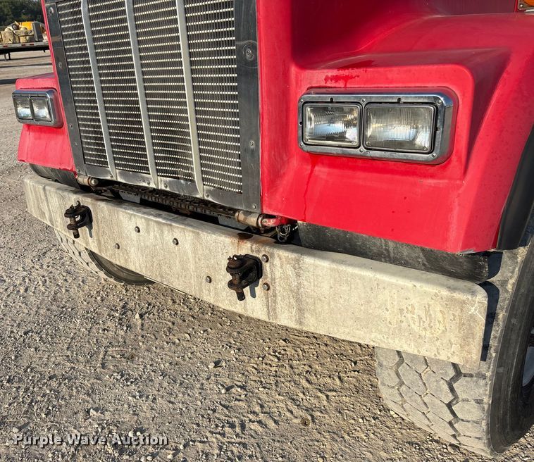 image for item ET4616 2002 Kenworth W900 ready mix truck