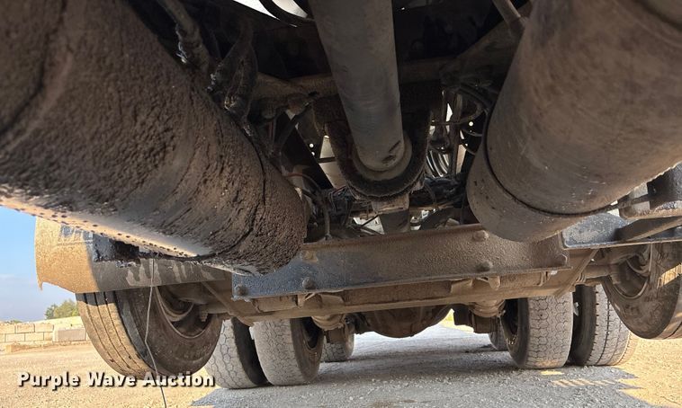 image for item ET4616 2002 Kenworth W900 ready mix truck