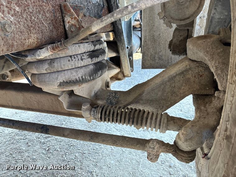 image for item ET4616 2002 Kenworth W900 ready mix truck