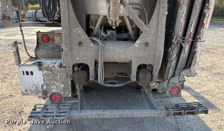 image for item ET4616 2002 Kenworth W900 ready mix truck