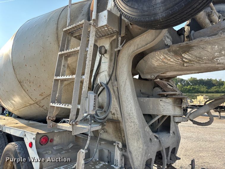 image for item ET4616 2002 Kenworth W900 ready mix truck