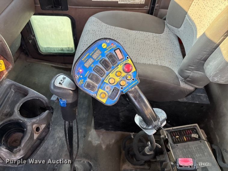 image for item ET4616 2002 Kenworth W900 ready mix truck