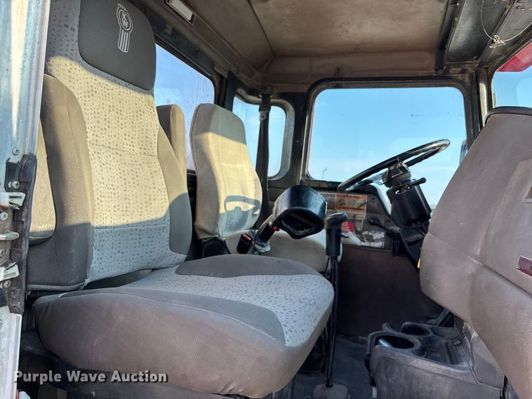 image for item ET4616 2002 Kenworth W900 ready mix truck