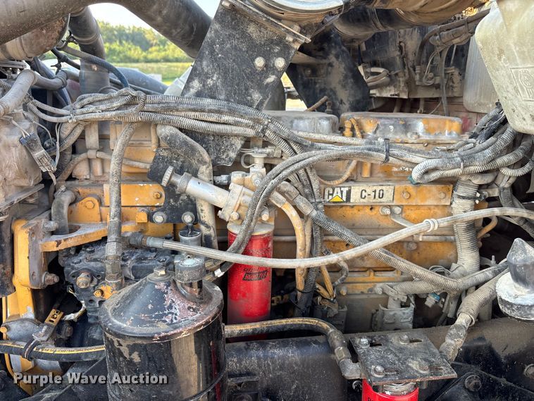 image for item ET4616 2002 Kenworth W900 ready mix truck