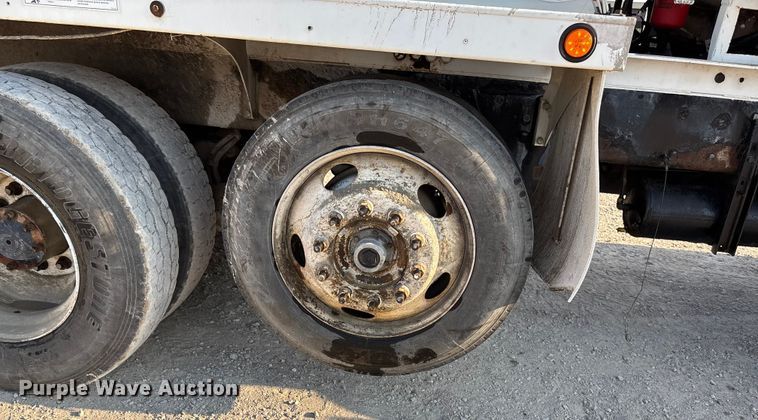 image for item ET4616 2002 Kenworth W900 ready mix truck