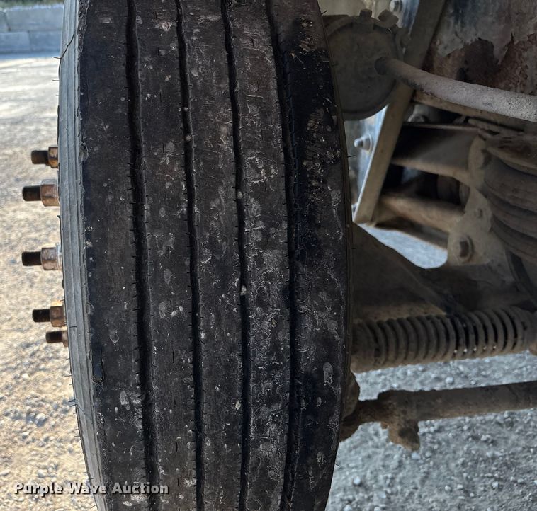 image for item ET4616 2002 Kenworth W900 ready mix truck