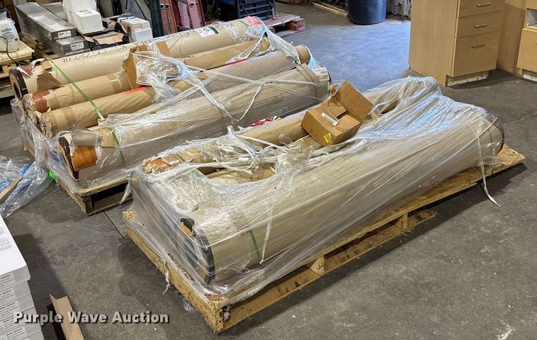 image for item ET4651 (11) rolls of flooring