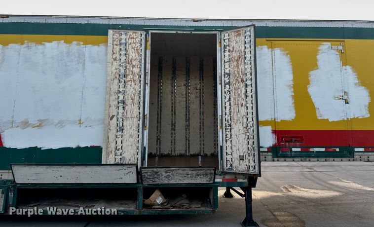 image for item ET4653 1992 Kentucky Manufacturing Company dry van trailer