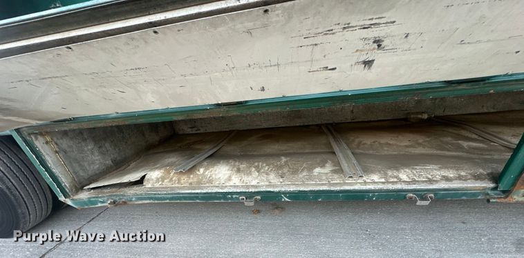 image for item ET4653 1992 Kentucky Manufacturing Company dry van trailer