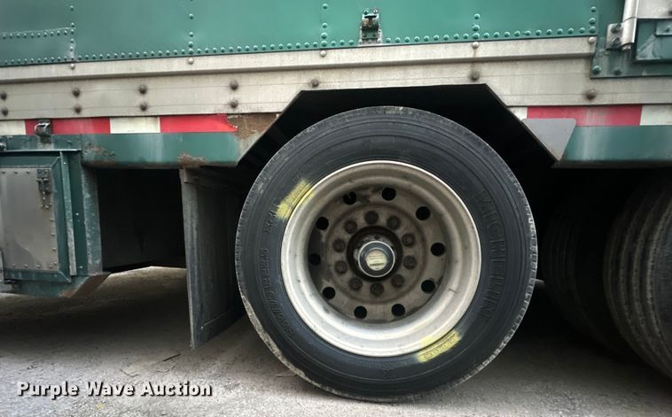 image for item ET4653 1992 Kentucky Manufacturing Company dry van trailer