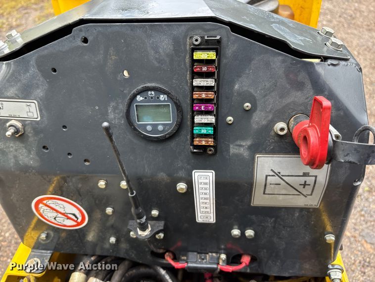 image for item ET4666 2019 Bomag BMP8500 trench compactor