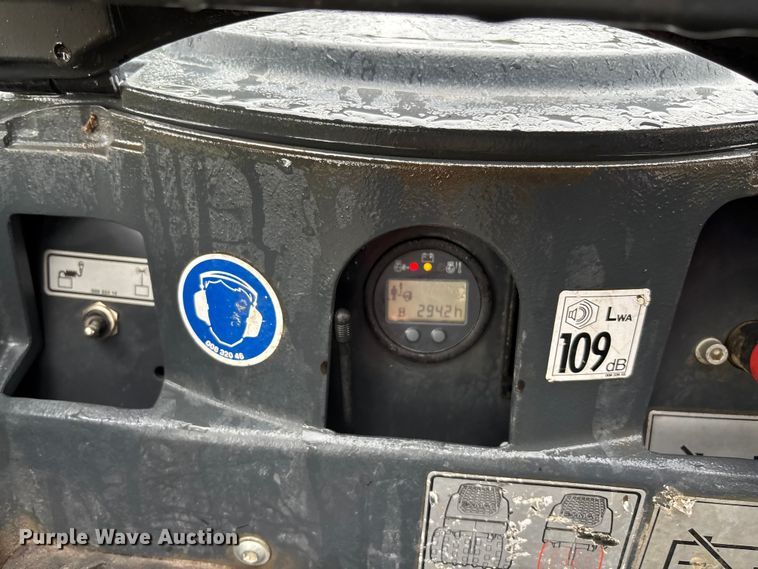 image for item ET4666 2019 Bomag BMP8500 trench compactor