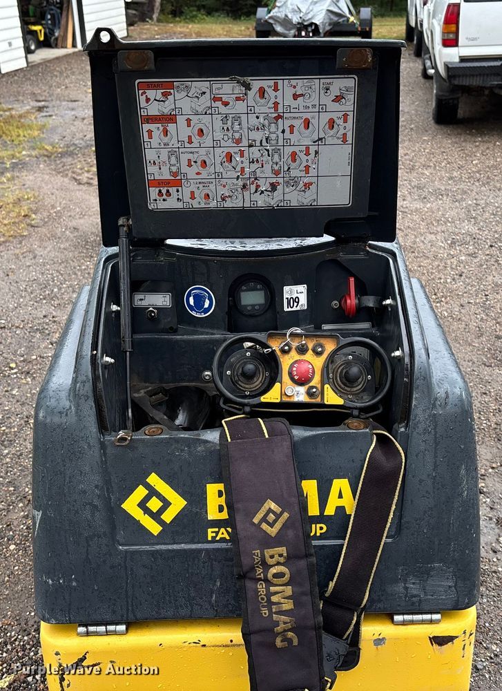 image for item ET4666 2019 Bomag BMP8500 trench compactor