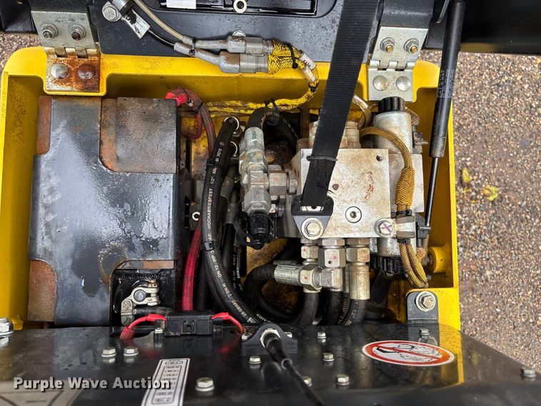 image for item ET4666 2019 Bomag BMP8500 trench compactor