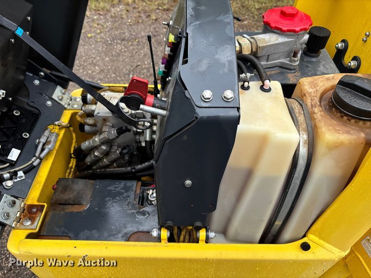 image for item ET4666 2019 Bomag BMP8500 trench compactor