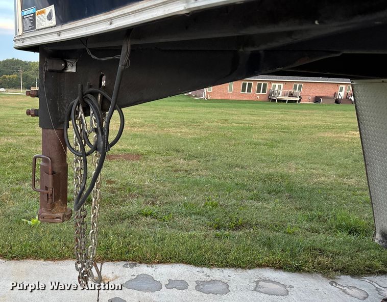 image for item ET4670 2016 H and H enclosed cargo trailer