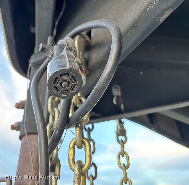 image for item ET4670 2016 H and H enclosed cargo trailer