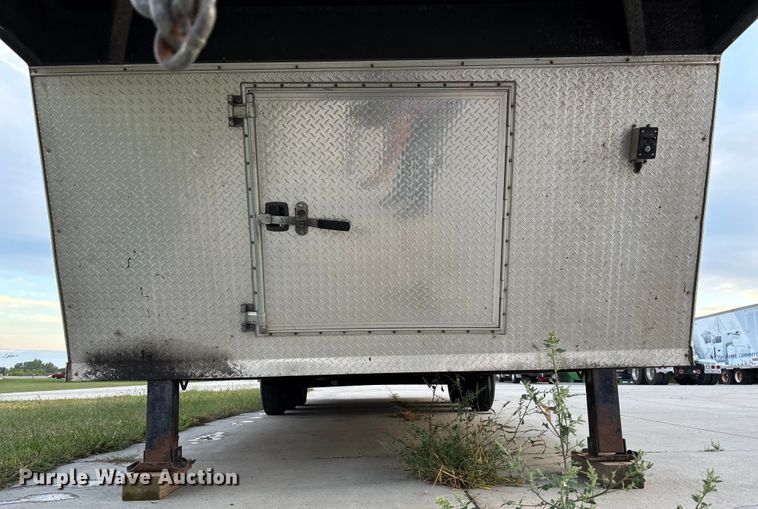 image for item ET4670 2016 H and H enclosed cargo trailer