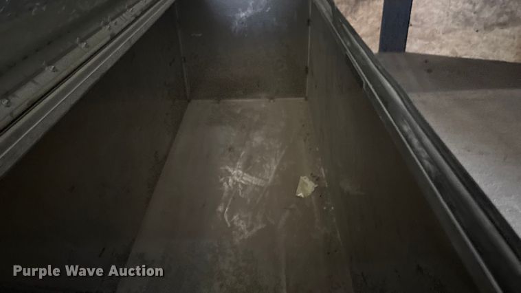 image for item ET4670 2016 H and H enclosed cargo trailer