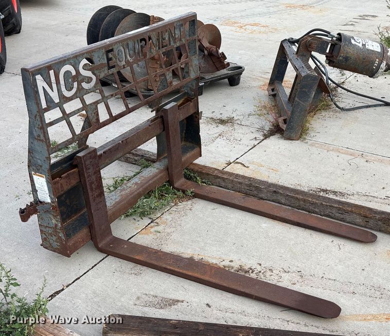 image for item ET4671 Vernig Pallet Forks skid steer forks