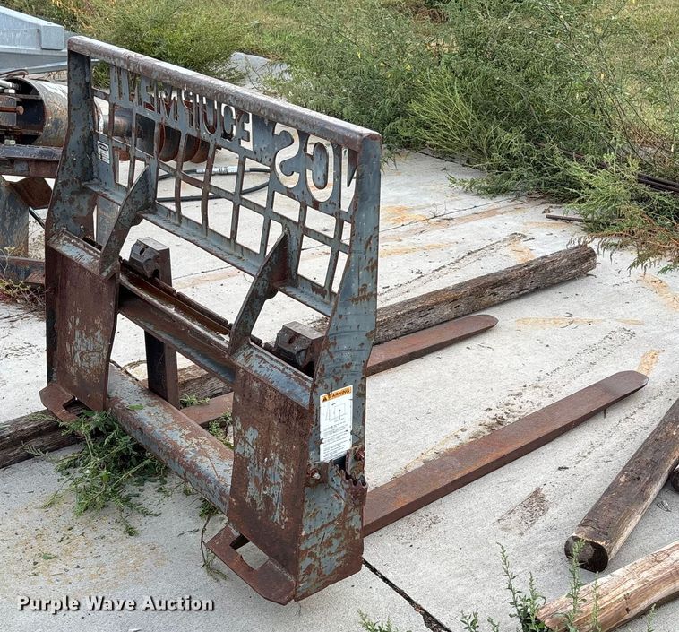 image for item ET4671 Vernig Pallet Forks skid steer forks