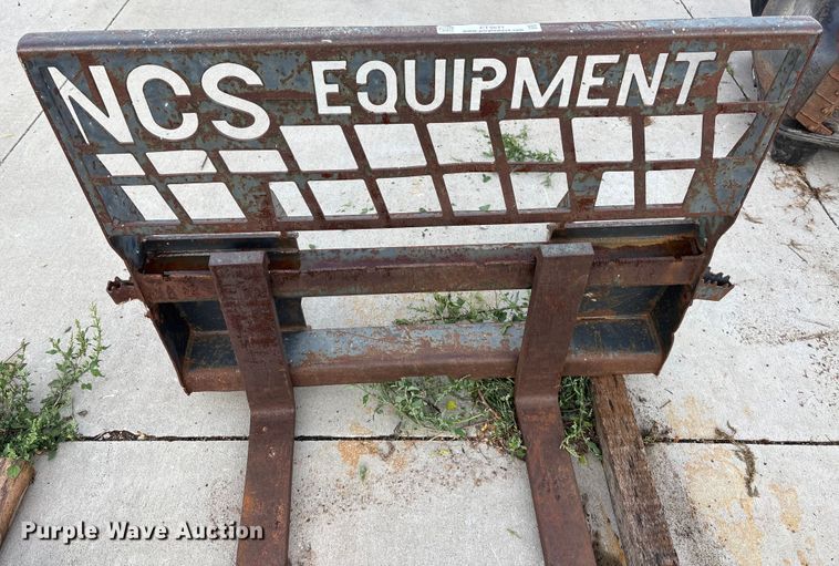 image for item ET4671 Vernig Pallet Forks skid steer forks