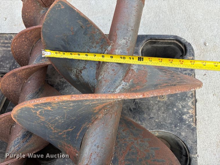 image for item ET4672 Lowe A220 skid steer auger