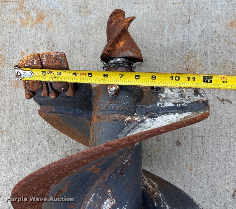 image for item ET4672 Lowe A220 skid steer auger