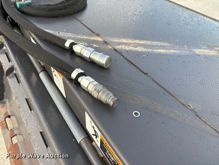 image for item ET4675 2018 Paladin Sweepster skid steer sweeper