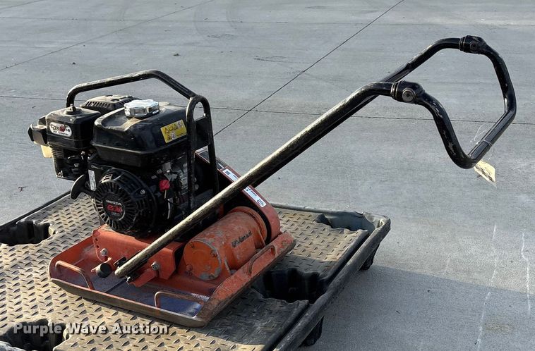 image for item ET4676 Multiquip plate compactor