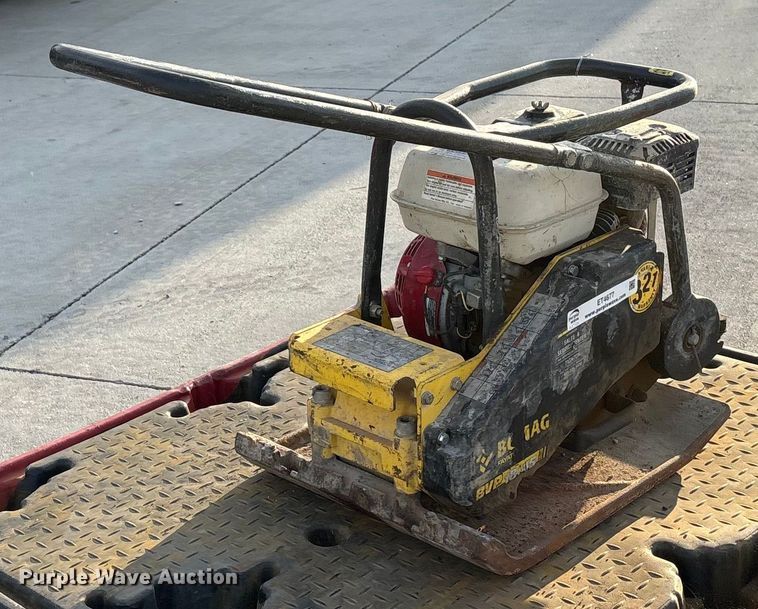 image for item ET4677 Bomag plate compactor