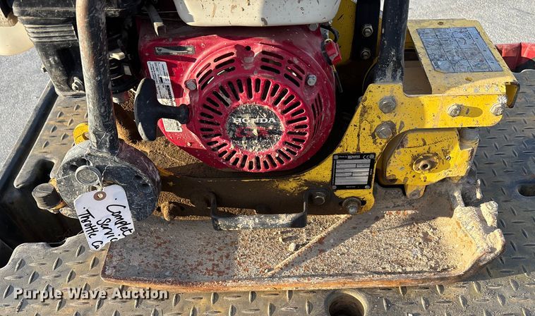 image for item ET4677 Bomag plate compactor