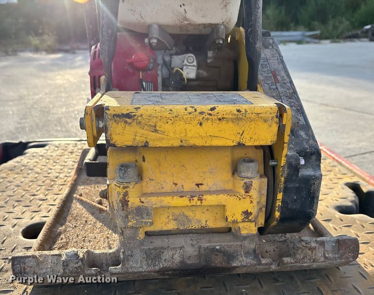 image for item ET4677 Bomag plate compactor