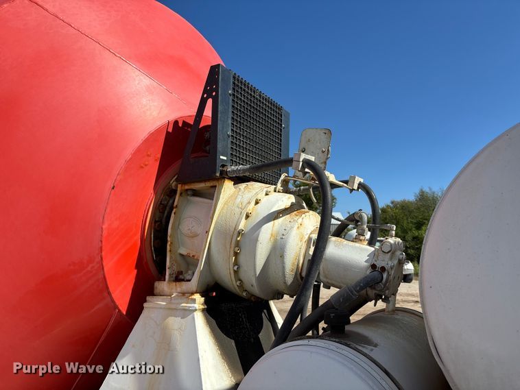 image for item ET4678 2012 International PayStar 5500i ready mix truck